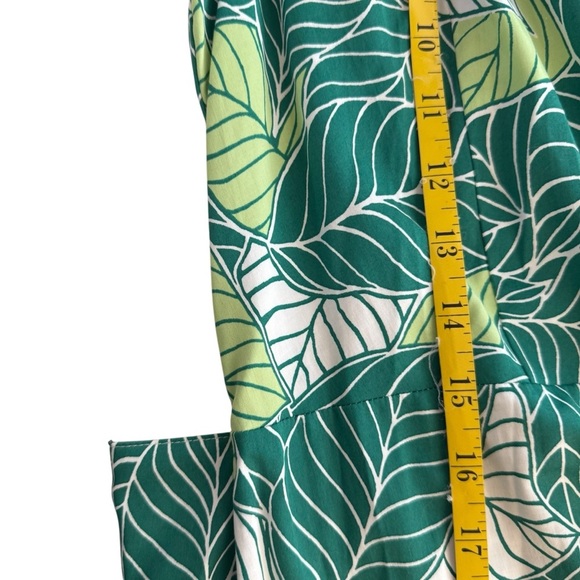UNTUCKit Women’s Poppy Wrap Dress Green Leaf Size 4 Tropical Beach Vacation - Picture 8 of 14